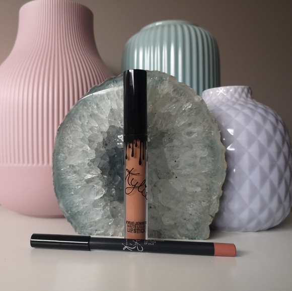 Kylie Cosmetics Other - KYLIE COSMETICS | Lip Kit in Exposed